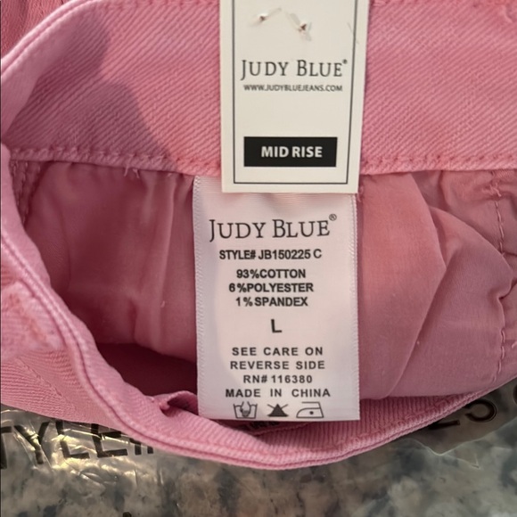 NWT Judy Blue Pink Jean Shorts Mid Rise Frayed Hem Size L - Picture 4 of 5